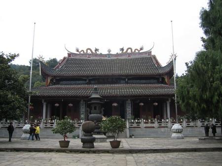 雪峰崇聖禪寺殿堂多仍保留清代所修木構建築。