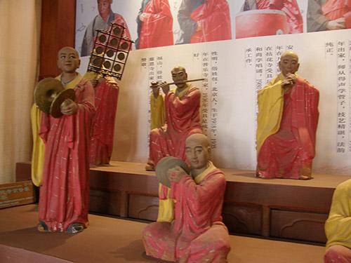 智化寺展覽廳的藝僧演奏模型