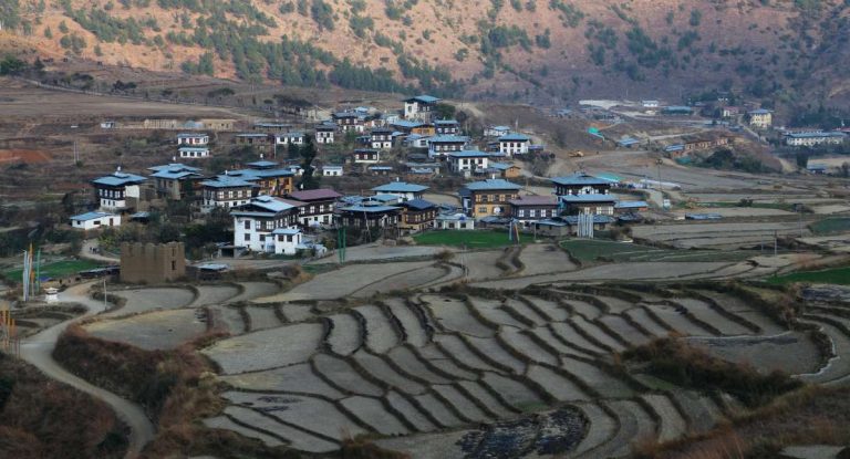 不丹的冬天，農夫休耕，讓土地醞釀養份，為明年的耕種作準備。
