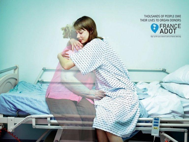 法國在數年前推出的器官捐贈宣傳海報，帶出亡者捐出器官遺愛人間的精神（圖：France ADOT）。