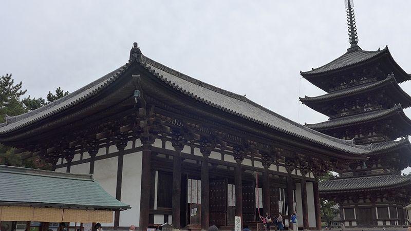 (圖2) -日本奈良興福寺，建於七世紀末，內供奉藥師佛及十二藥叉
