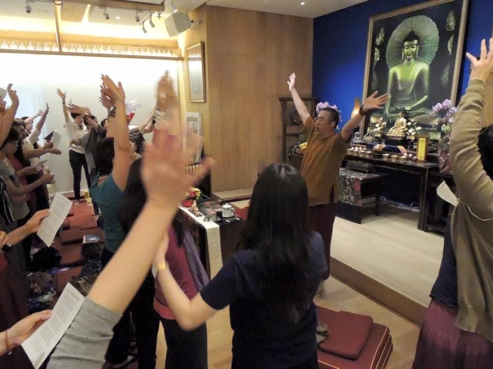 2015年5月17日,德噶香港禪修中心請來滇巴喇嘛( Lama Tenpa)帶領一天閉關課程,題目為「為甚麼又是我?!」