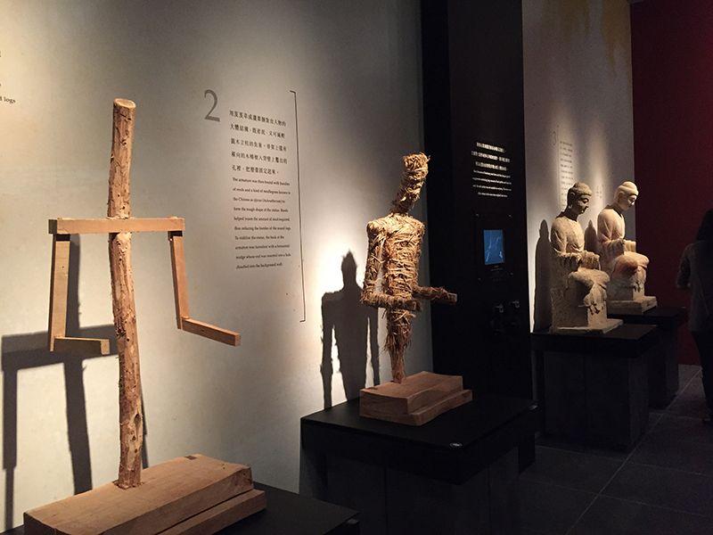 2. 展出造像過程。(作者攝。2014冬)