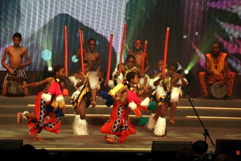 馬拉威、賴索托、史瓦濟蘭的院童，分別呈獻三國不同風格的舞蹈