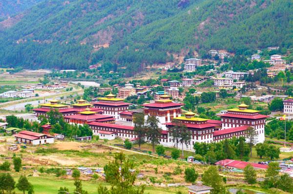 遠眺不丹王宮