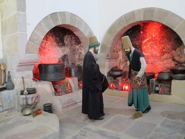 魯米的陵墓博物館內，展示了蘇菲教徒的修行生活。（其一）