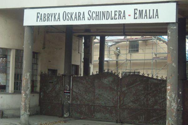 著名的舒特拉搪瓷工廠──位於克拉科夫（Krakow），現為紀念博物館。