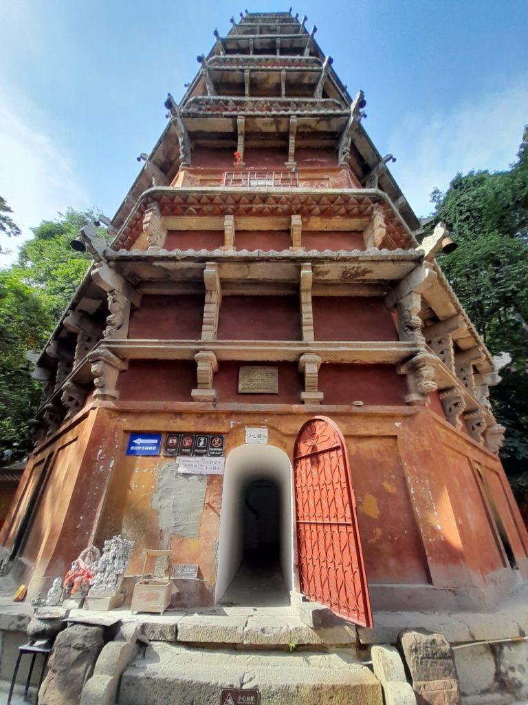 寶通禪寺內的洪山寶塔