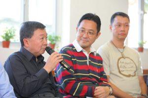 生活營參加者接受傳媒訪問，分享這幾天的體驗。左起: 溫頌安、陳維安、劉細良。