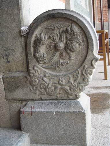 圖二:福建廣化寺的抱鼓