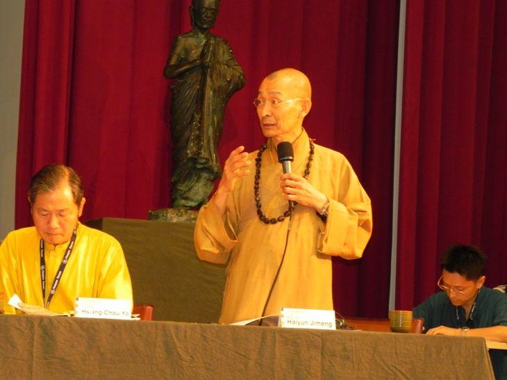 海雲繼夢法師闡釋其靈性經濟學理念