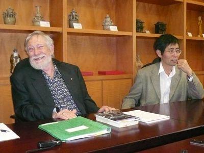 北島與Gary Snyder,因為詩歌,早已相識。北島在其《藍房子》也有專文提及 Gary Snyder。