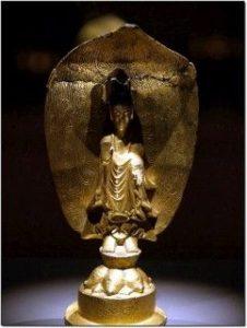 三國時期高句麗的539年的鍍金青銅佛像，現藏於韓國國立中央博物館