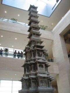 高麗時期的敬天寺十層石塔，高13米現藏於韓國國立中央博物館。