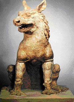 	圖5: 中國唐石獅，原藏於敦煌321窟，現存於俄羅斯聖比德堡國立艾爾米塔什博物館。 （摘自上海古籍出版社 《俄藏敦煌藝術品》）