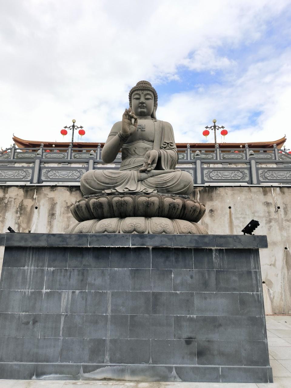 大馬萬撓金龍山萬佛寺  文通法師出家與建寺奇緣