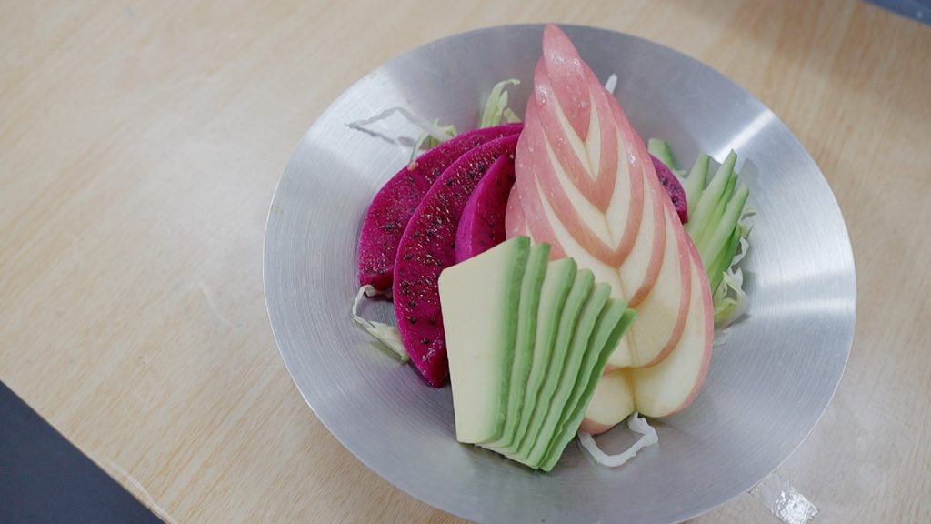 餐廳多以牛油果入饌,這款牛油果沙律刀工精細,原來Alan以往曾製作水果盤,這道精緻前菜當然難不倒他。