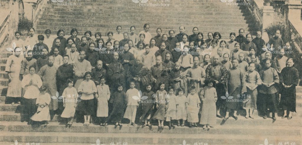 1933年，香海蓮社恭請寶靜法師講《佛說觀無量壽經》圓滿後攝影（摘自《弘法社刊》第二十二期）（筆者提供）