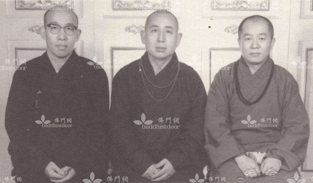倡辦《香港佛教》的三位法師,分別是覺光法師(中)、松泉法師(左)、元果法師(右)。三位多年來以文化弘法的方式,廣播佛法種子,利益無數眾生。(照片由福慧精舍提供,特此鳴謝。)