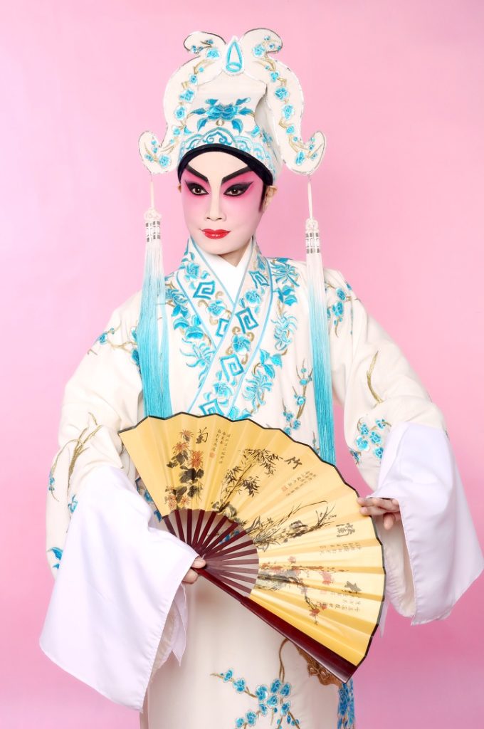 梁之潔女士在2015及2017年參演古腔粵劇八大曲之《辨才釋妖》，劇中飾演陶鳳官，上圖為造型照。（相片由受訪者提供）