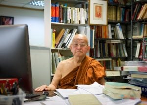 法光法師對印順導師推崇備至,在他辦公室的當眼處懸掛著印順導師的法照。法師認為,唯有深入研讀導師的著作,才能真切地體會、理解他的思想。