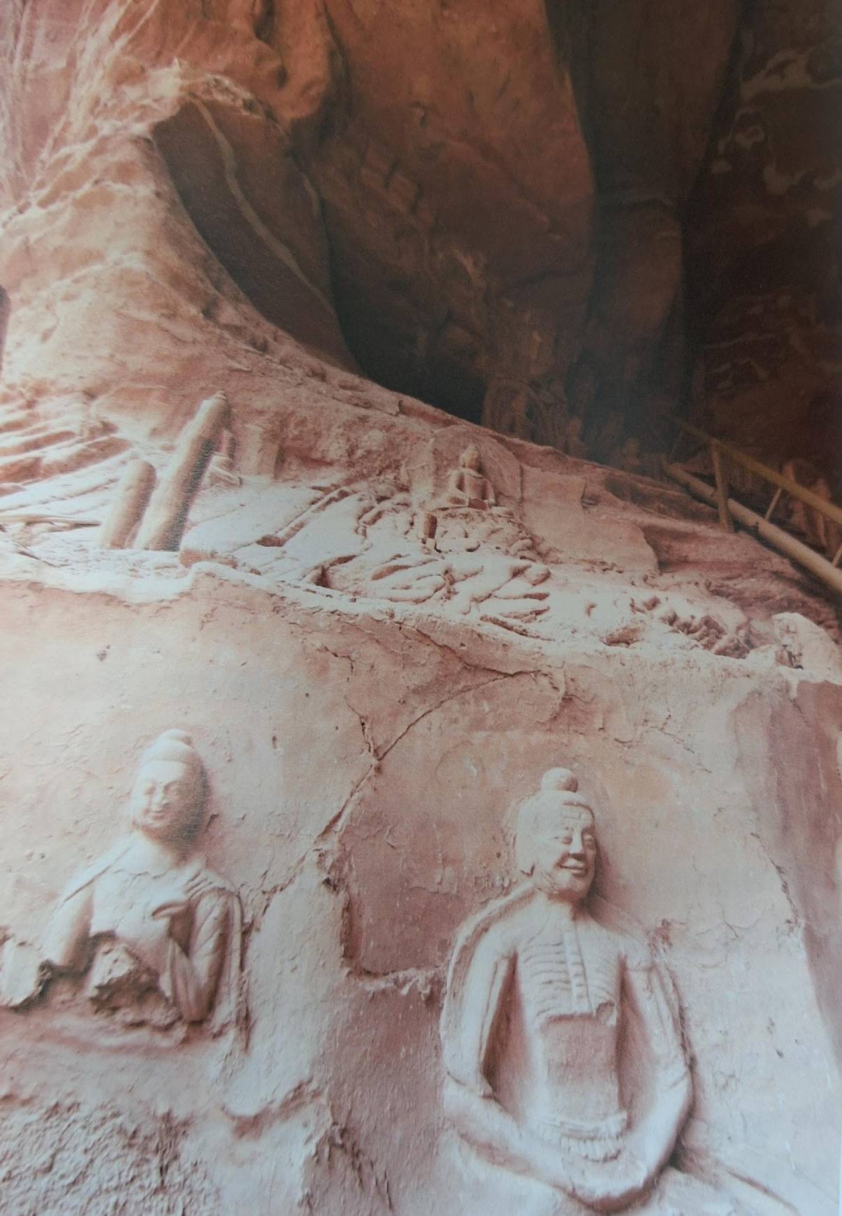 由觀賞佛教石窟壁畫到覺悟之道——《緣繫敦煌》作者駱慧瑛博士願做真理的導賞員 由觀賞佛教石窟壁畫到覺悟之道——《緣繫敦煌》作者駱慧瑛博士願做真理的導賞員