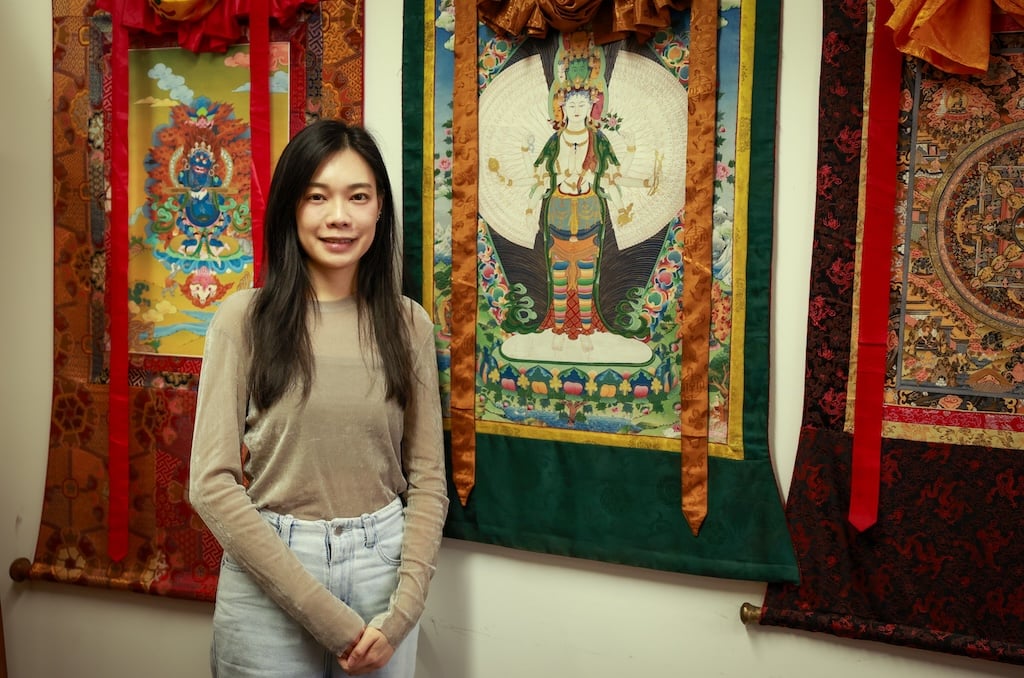 真正的唐卡之美,來自於對傳承規範的忠誠、對象徵意義的理解,以及對佛法圓滿與慈悲的敬重。