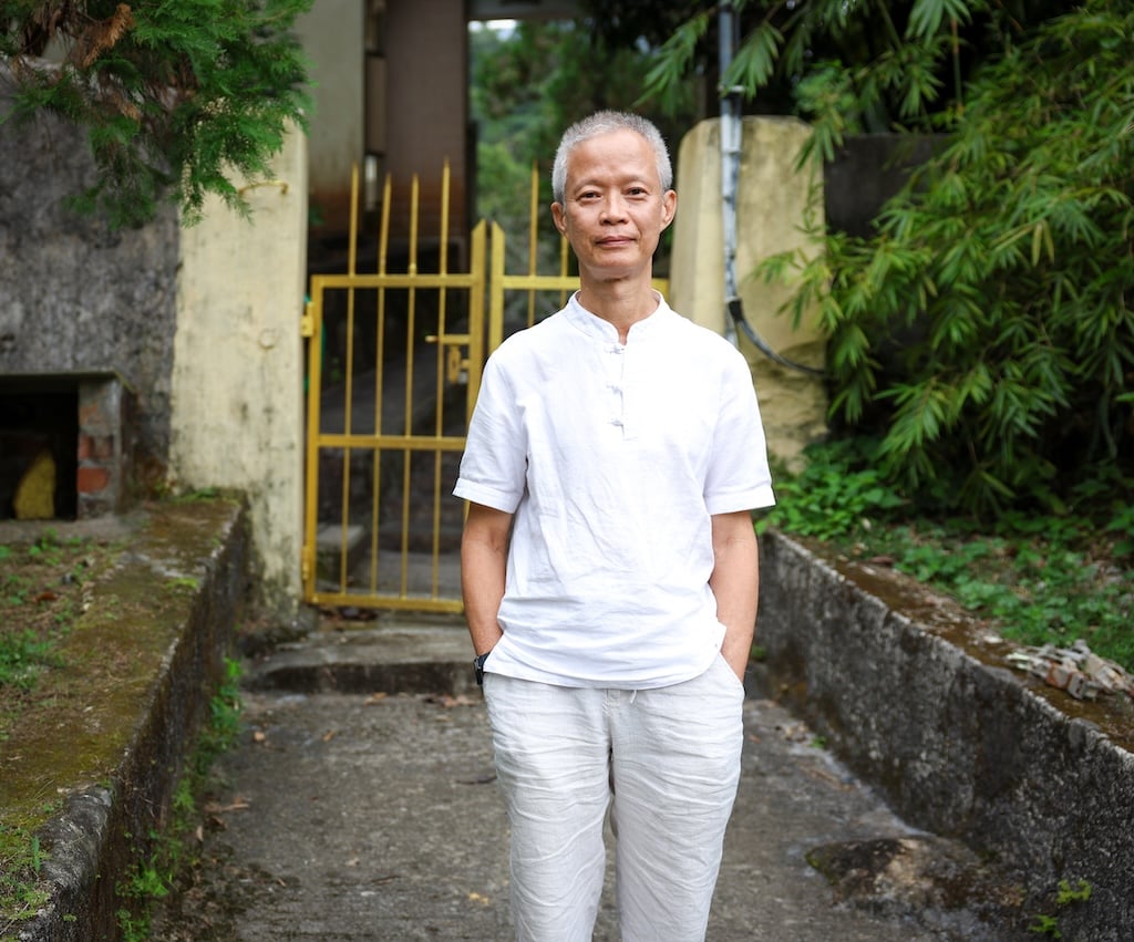何德麟老師指出,雖然許多禪修者都聽過「心為萬法先驅」的道理,但不知何故,一旦進入禪修,大家往往會把所有的專注力緊盯在「所緣對象」上,完全遺忘了那顆正在觀察的心。何老師強調,觀察者當下的心態,才是決定我們如何看待事物的關鍵。