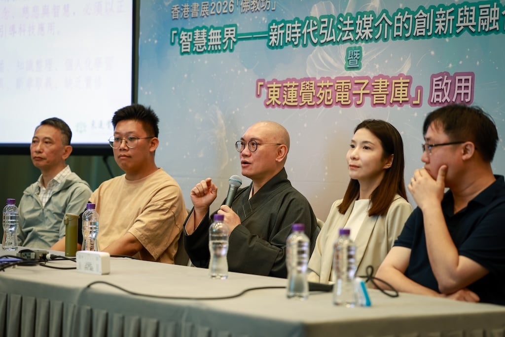 東蓮覺苑苑長僧徹法師強調:「創意必須不能脫離傳統。」