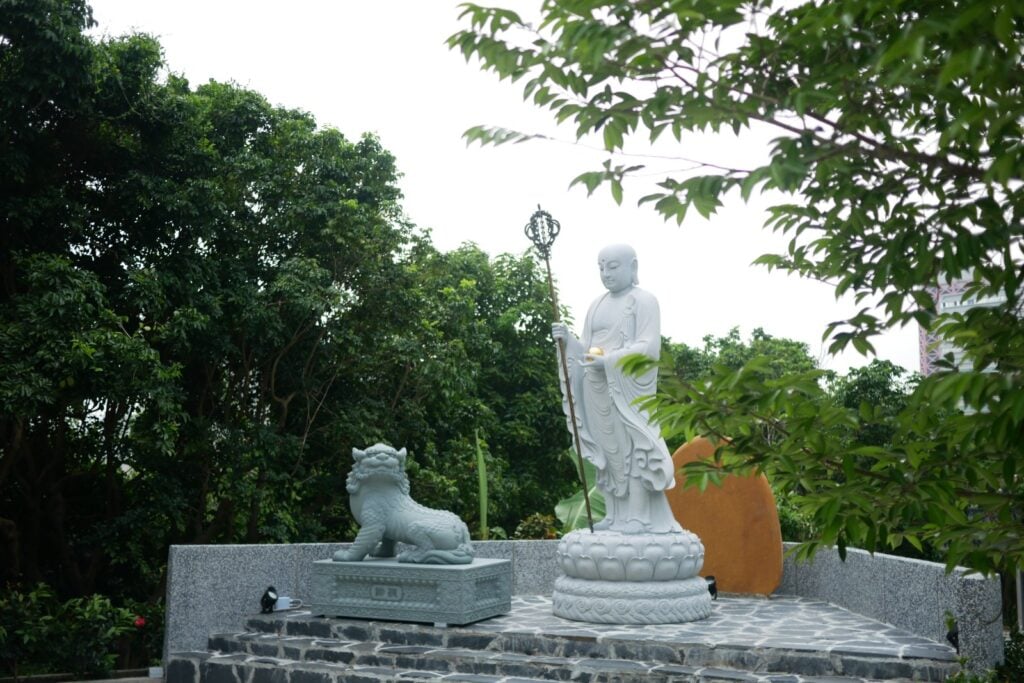 圓覺禪院安奉了地藏菩薩聖像,十分莊嚴(圖:佛門網)。