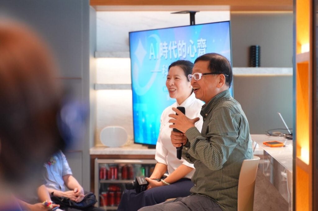 企業家張明正的智慧布施 慈濟靜思書軒香港店  一個讓都市人放下煩擾，打掃心靈的地方