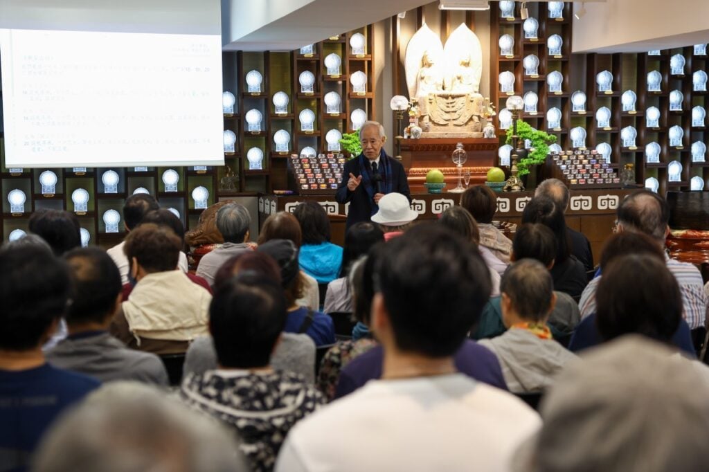 呂榮光居士主講「生命的歸宿與淨土修持」善生講座，當日有不少信眾到場，座無虛席（圖：東蓮覺苑）。